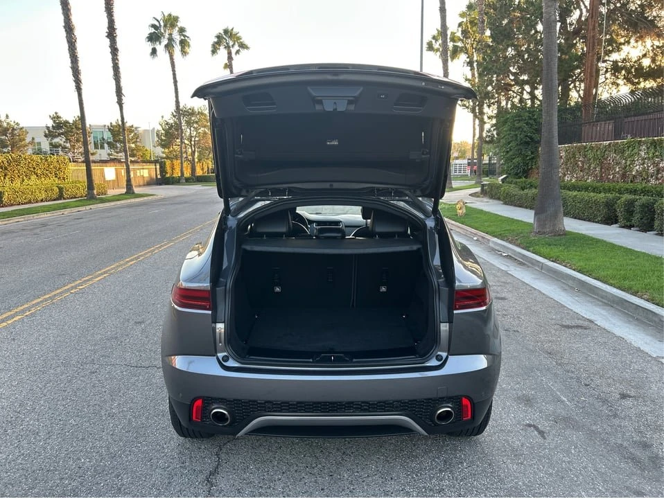 2018 Jaguar E-Pace - Image 12 of 18