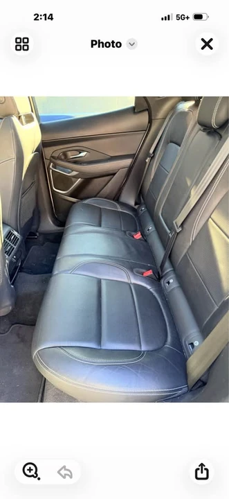 2018 Jaguar E-Pace - Image 9 of 14