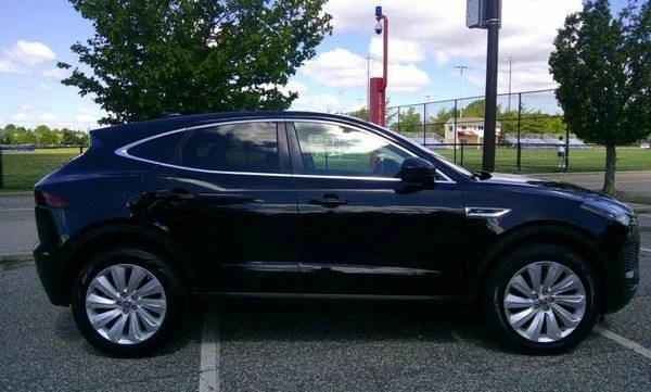 2018 Jaguar E-Pace - Image 9 of 20