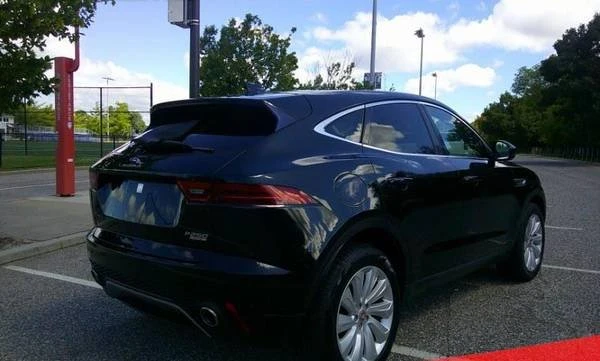 2018 Jaguar E-Pace - Image 4 of 20