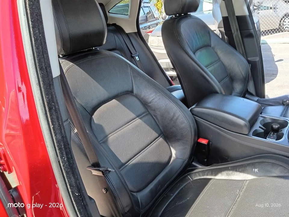 2018 Jaguar E-Pace - Image 14 of 19