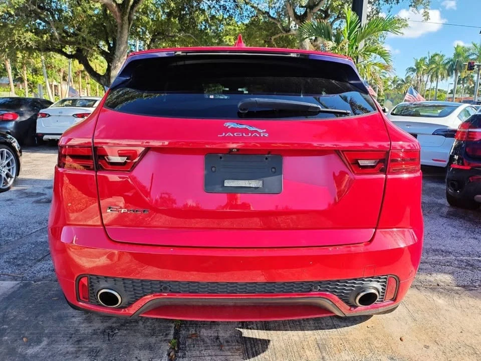 2018 Jaguar E-Pace - Image 9 of 20