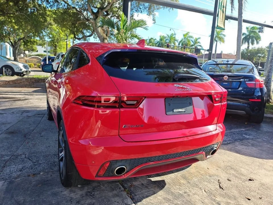 2018 Jaguar E-Pace - Image 10 of 20
