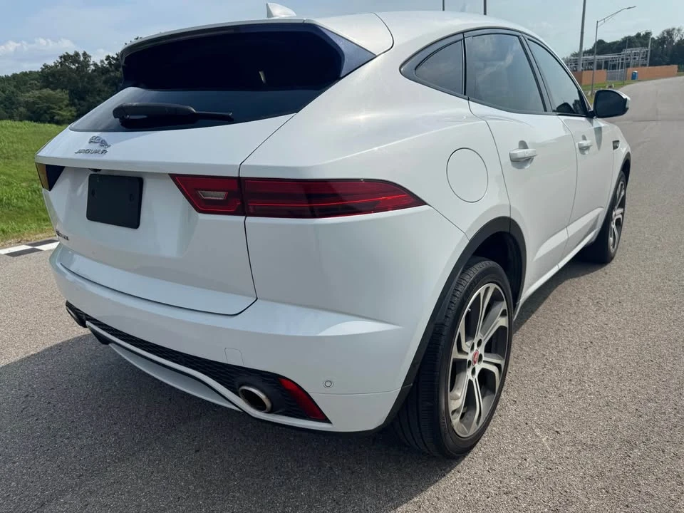 2018 Jaguar E-Pace - Image 4 of 20