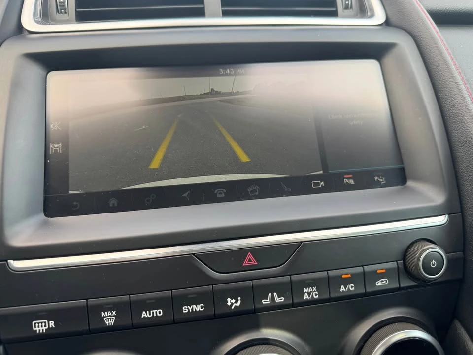 2018 Jaguar E-Pace - Image 18 of 20