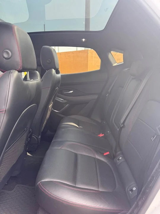 2018 Jaguar E-Pace - Image 12 of 20