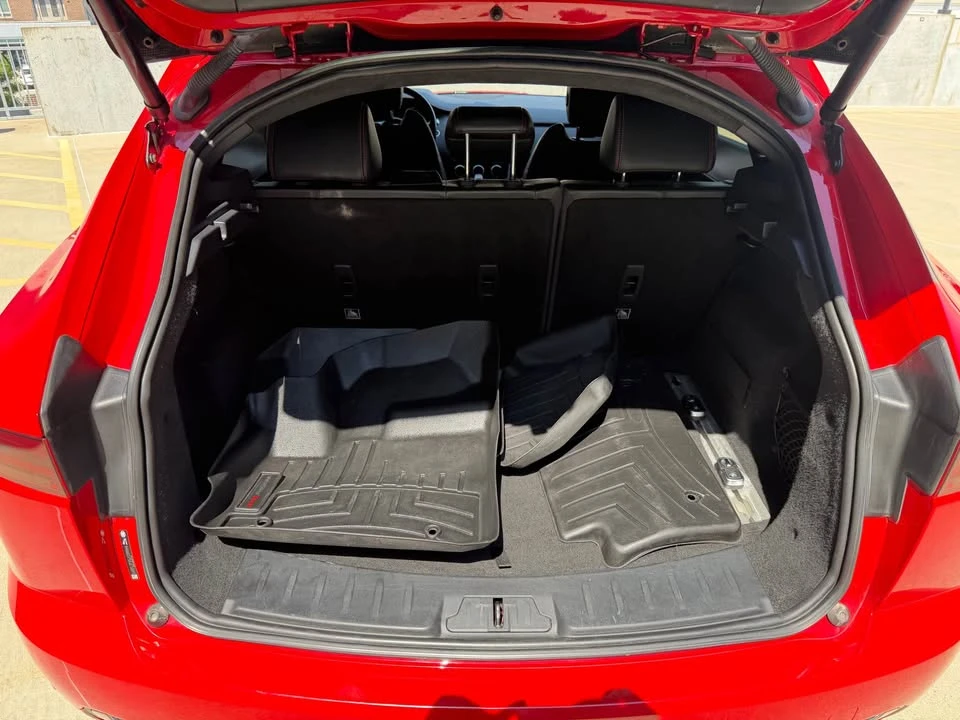2018 Jaguar E-Pace - Image 17 of 20