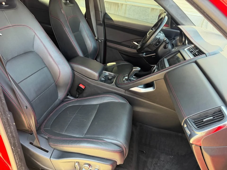 2018 Jaguar E-Pace - Image 19 of 20