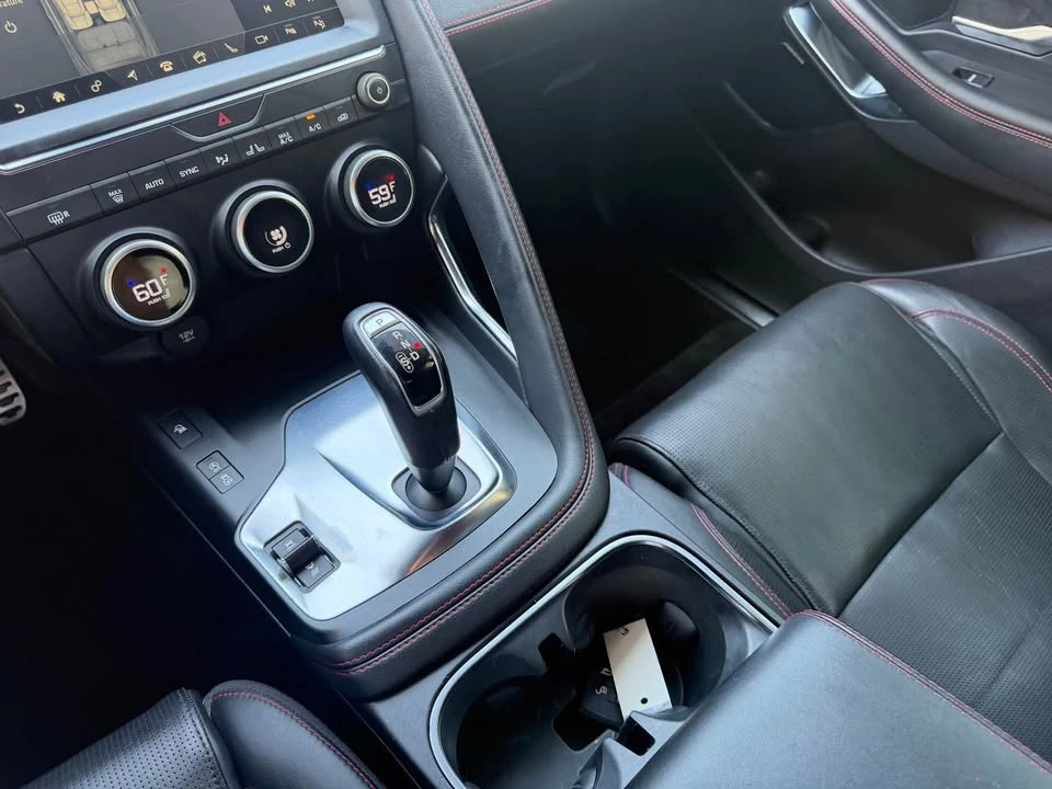 2018 Jaguar E-Pace - Image 15 of 20
