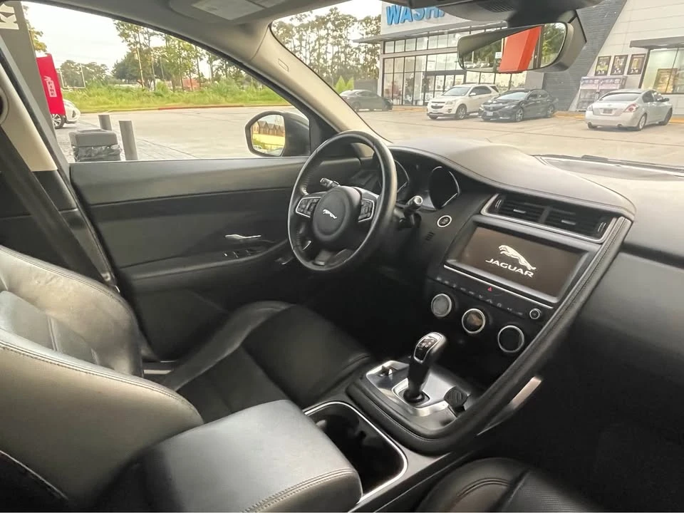 2018 Jaguar E-Pace - Image 8 of 16