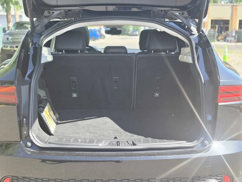 2018 Jaguar E-Pace - Image 11 of 20