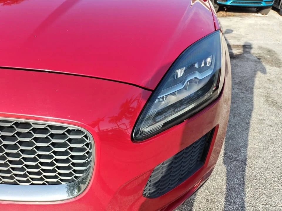 2018 Jaguar E-Pace - Image 13 of 20