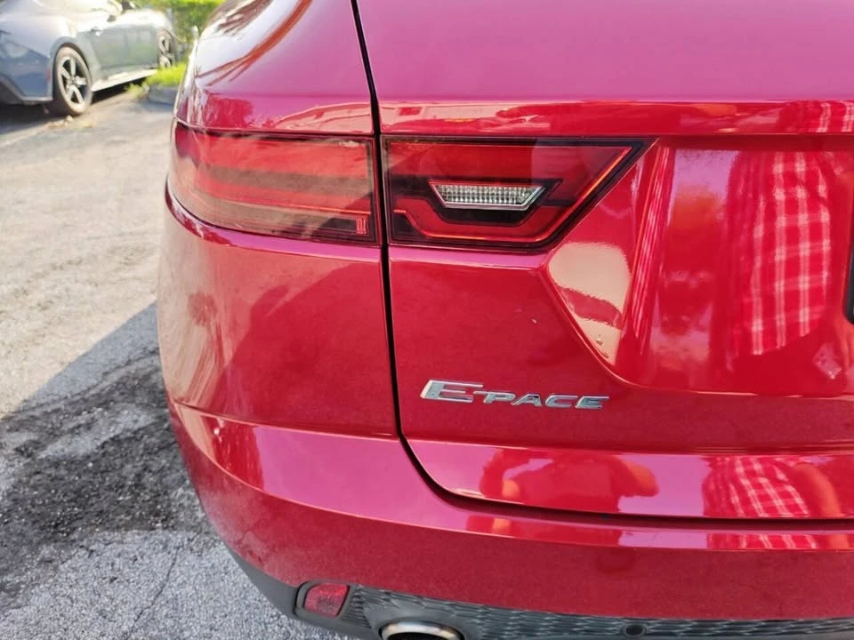 2018 Jaguar E-Pace - Image 16 of 20