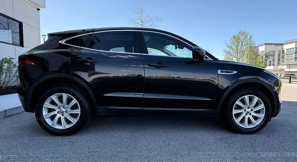 2018 Jaguar E-Pace - Image 8 of 20