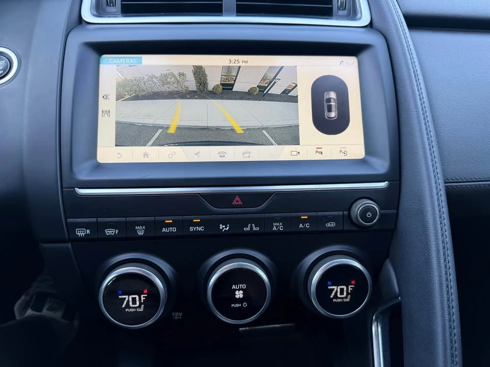 2018 Jaguar E-Pace - Image 12 of 20