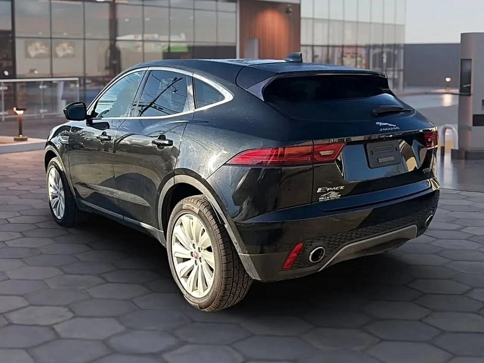 2018 Jaguar E-Pace - Image 8 of 20