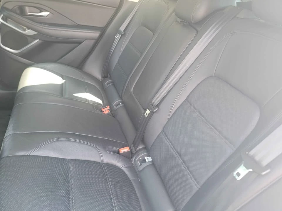 2018 Jaguar E-Pace - Image 19 of 19