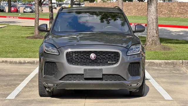 2018 Jaguar E-PACE P300 R-Dynamic HSE Sport Utility 4D