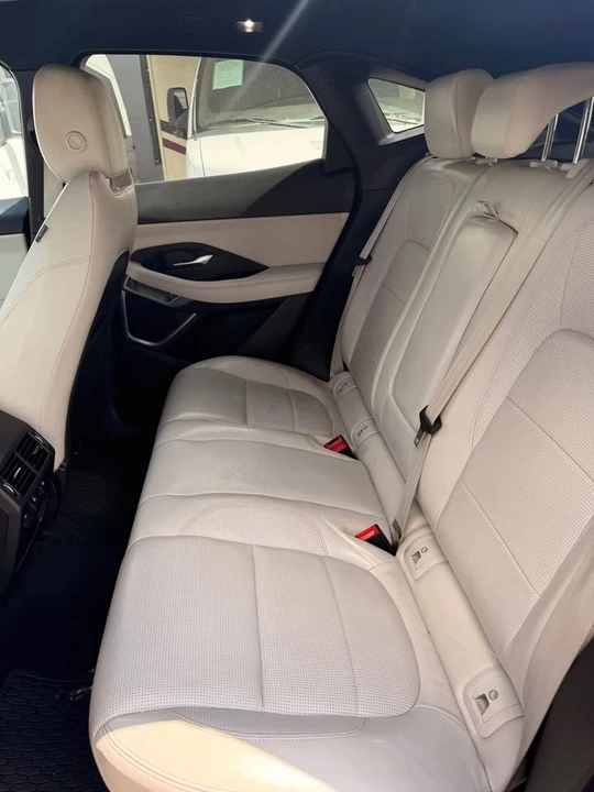 2018 Jaguar E-Pace - Image 6 of 6