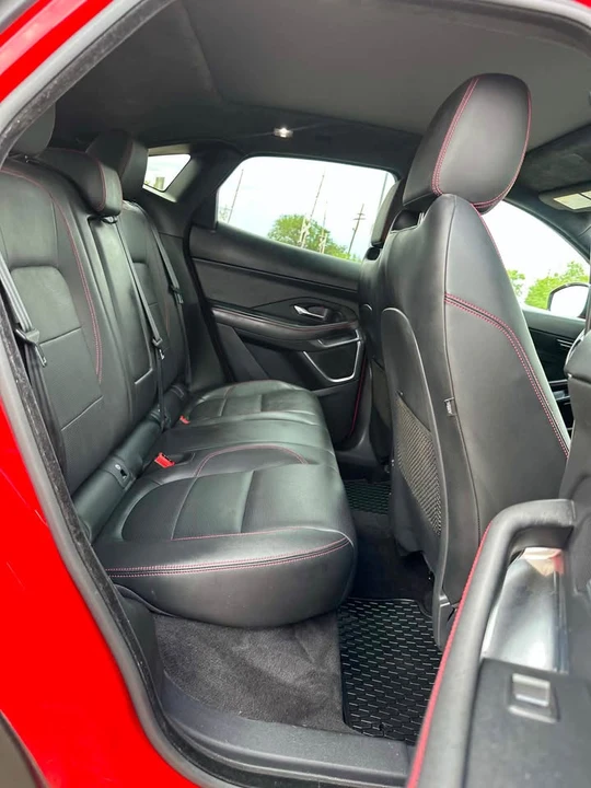 2018 Jaguar E-Pace - Image 14 of 14
