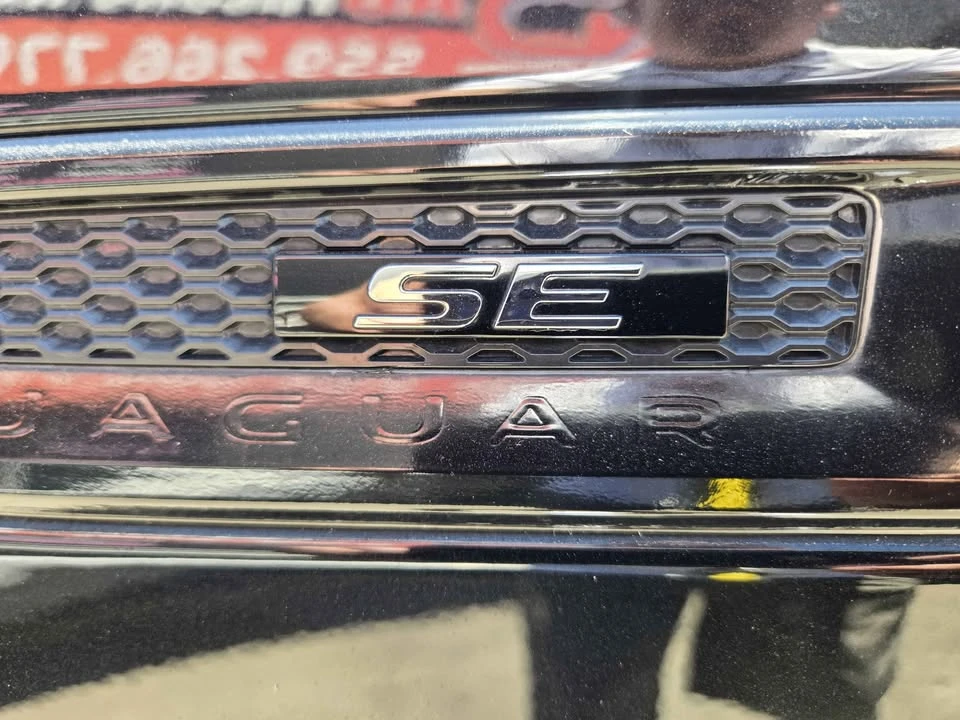 2018 Jaguar E-Pace - Image 5 of 19