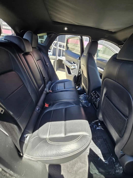 2018 Jaguar E-Pace - Image 14 of 19