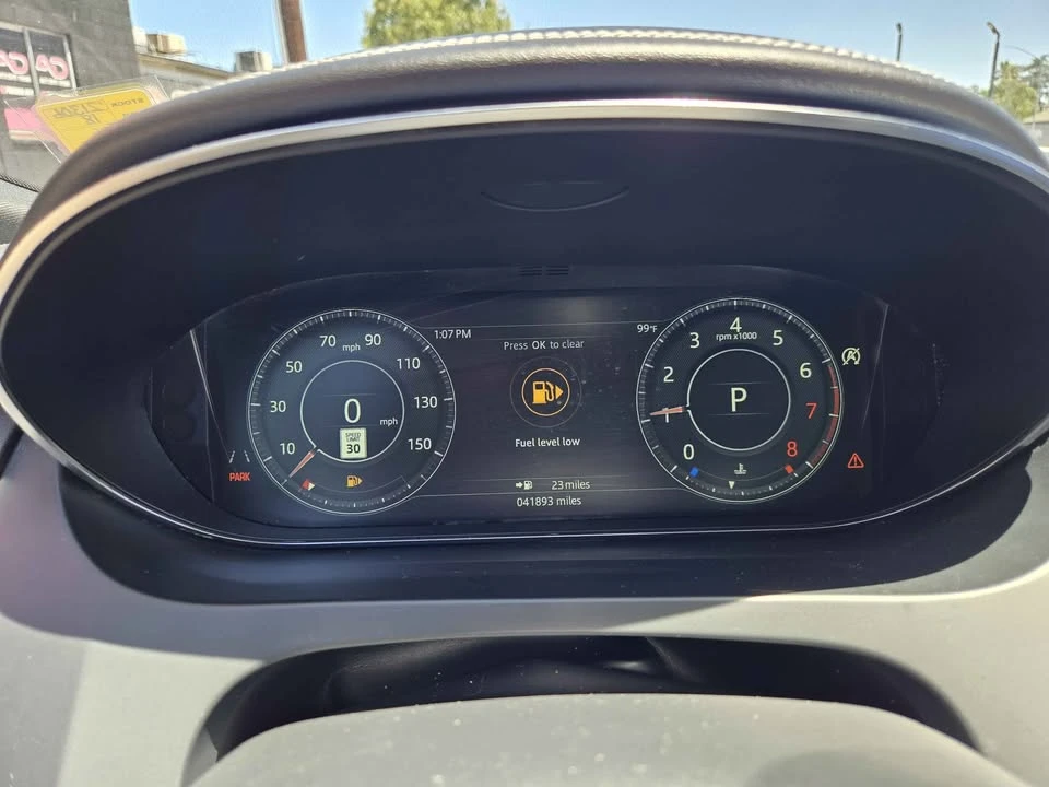 2018 Jaguar E-Pace - Image 8 of 19