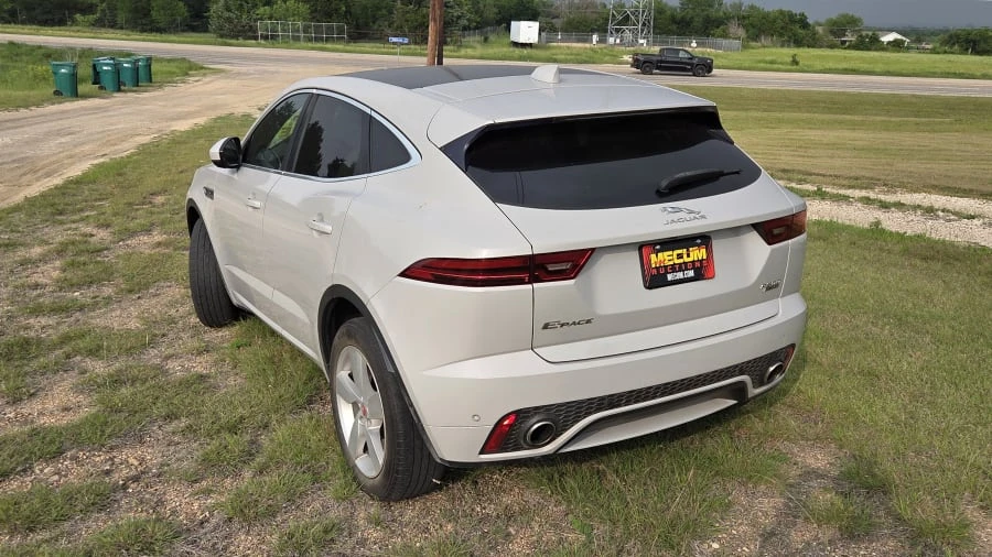 2018 Jaguar E-Pace - Image 2 of 7