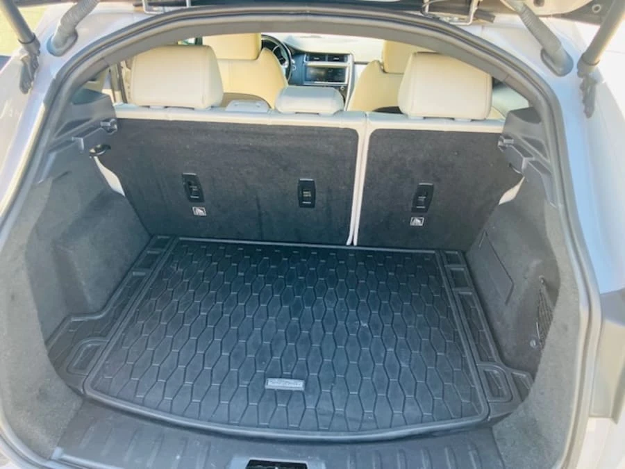 2018 Jaguar E-Pace - Image 13 of 14