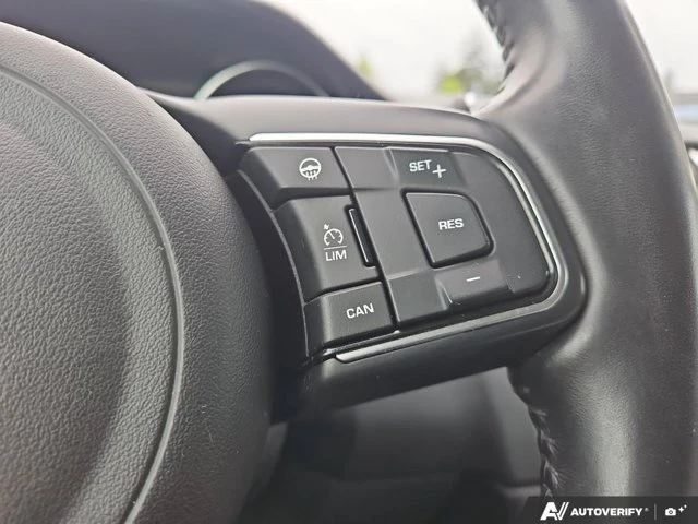 2018 Jaguar E-Pace - Image 16 of 20
