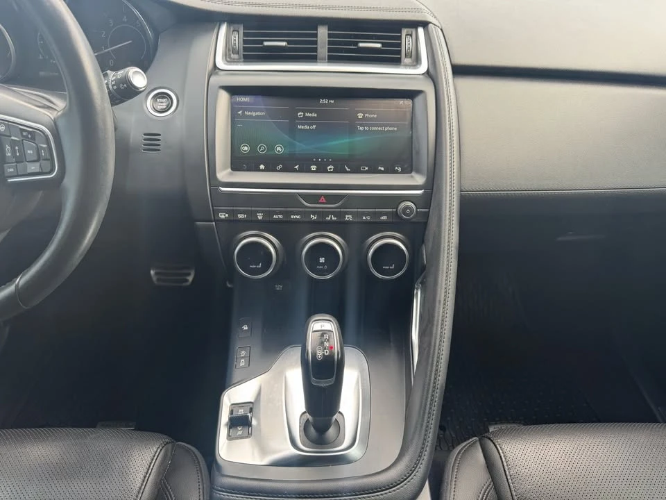 2018 Jaguar E-Pace - Image 11 of 20