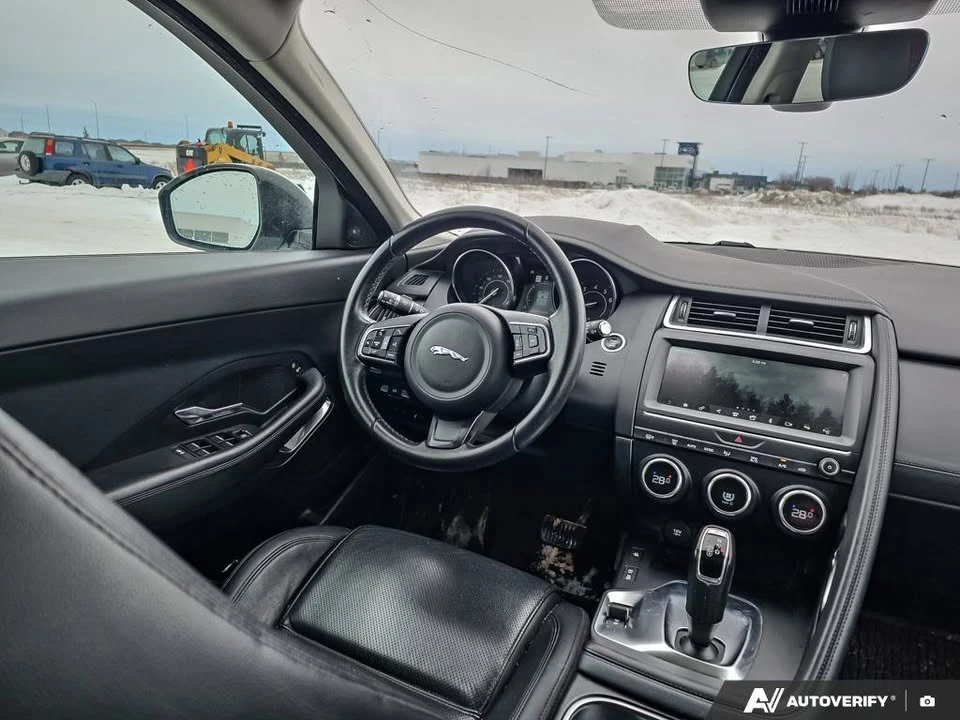 2018 Jaguar E-Pace - Image 7 of 13