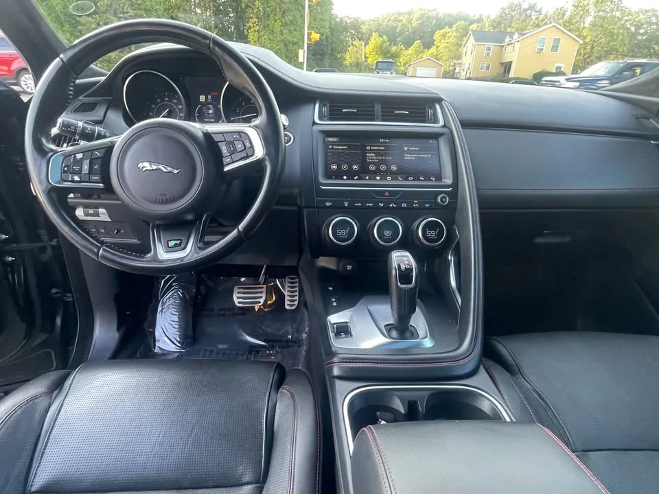 2018 Jaguar E-Pace - Image 12 of 20