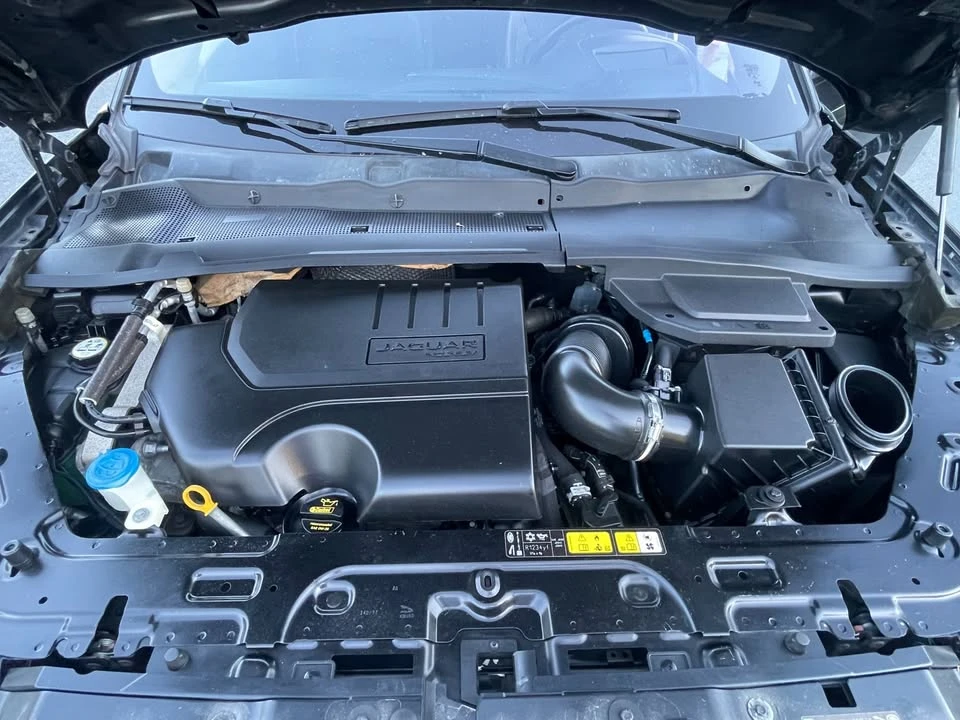 2018 Jaguar E-Pace - Image 19 of 20