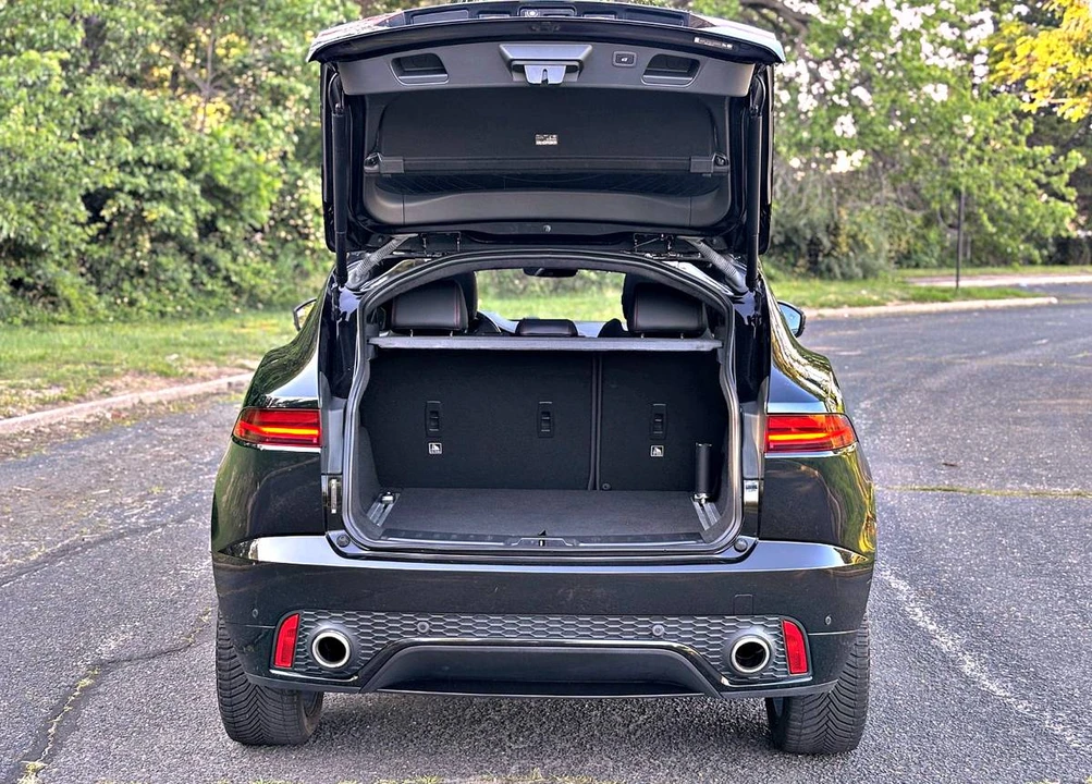 2018 Jaguar E-Pace - Image 19 of 21