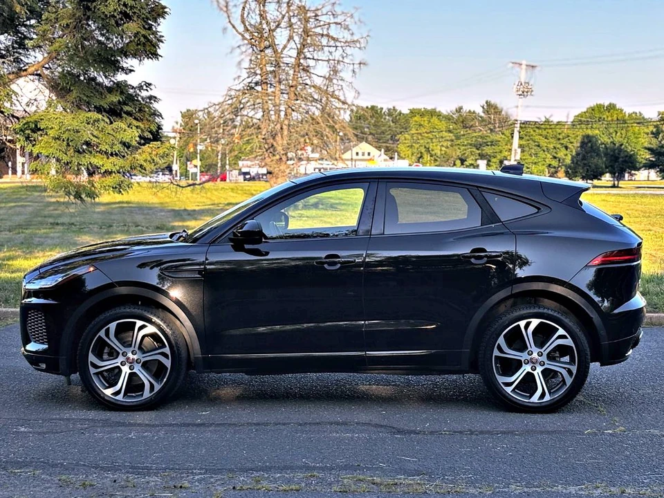 2018 Jaguar E-Pace - Image 10 of 21