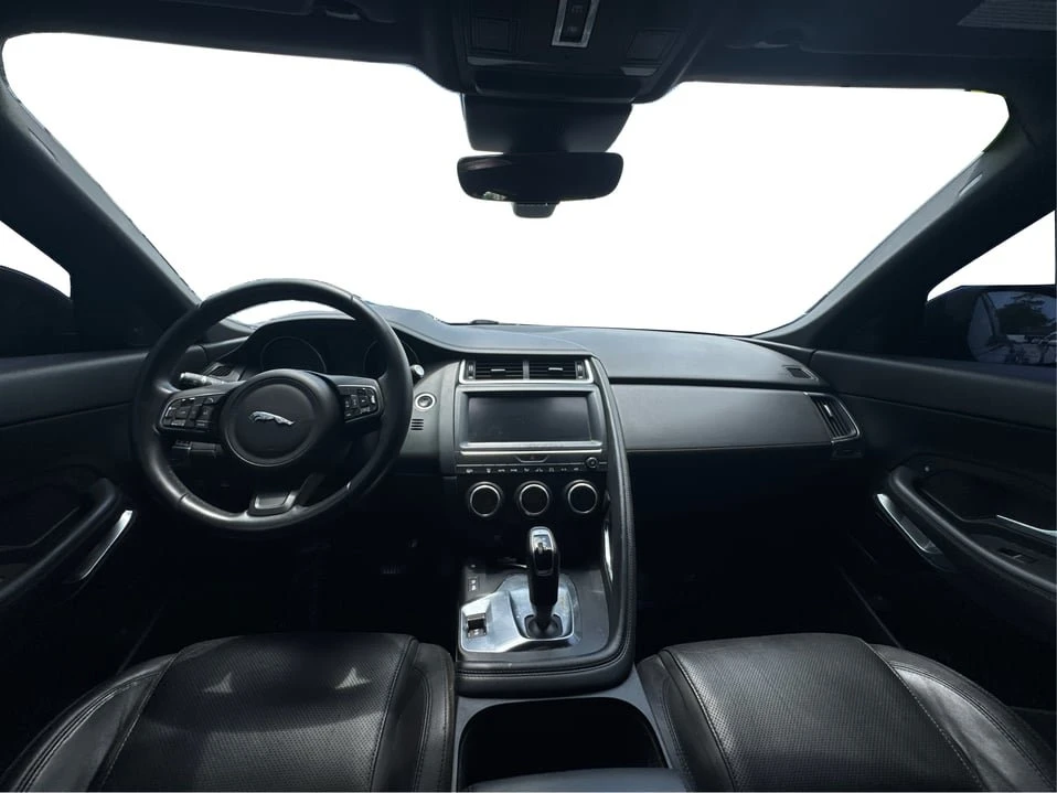 2018 Jaguar E-Pace - Image 15 of 17