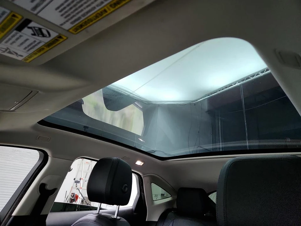 2018 Jaguar E-Pace - Image 15 of 21