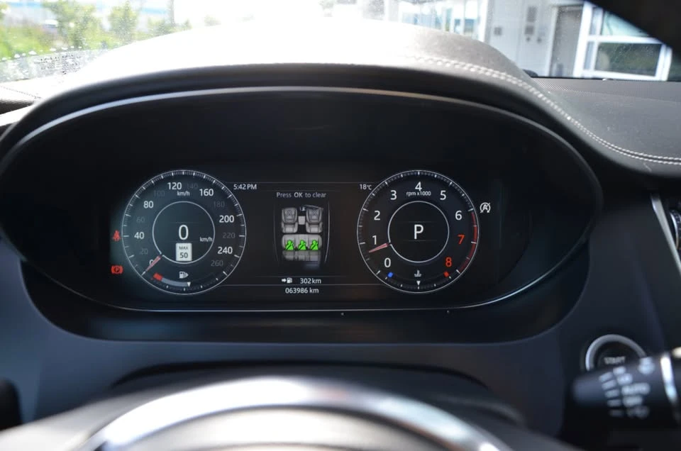 2018 Jaguar E-Pace - Image 16 of 17