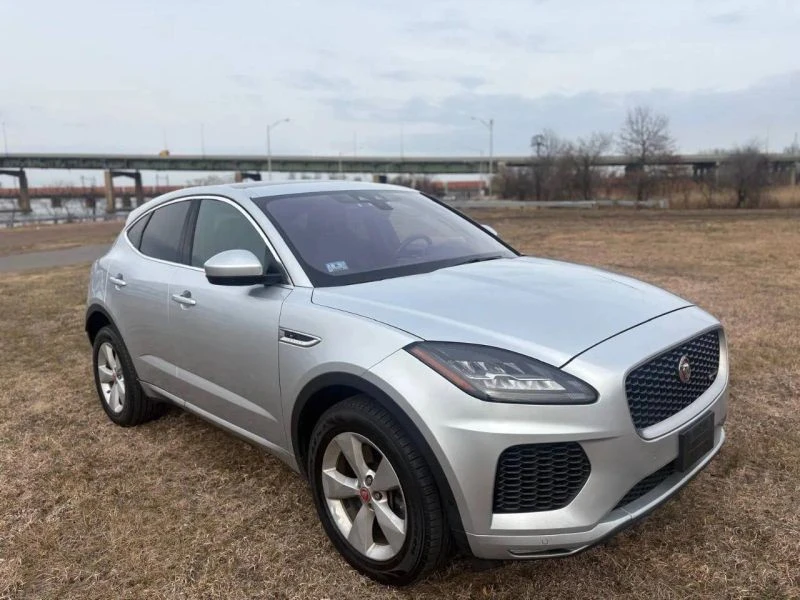 2018 Jaguar E-Pace - Image 4 of 12