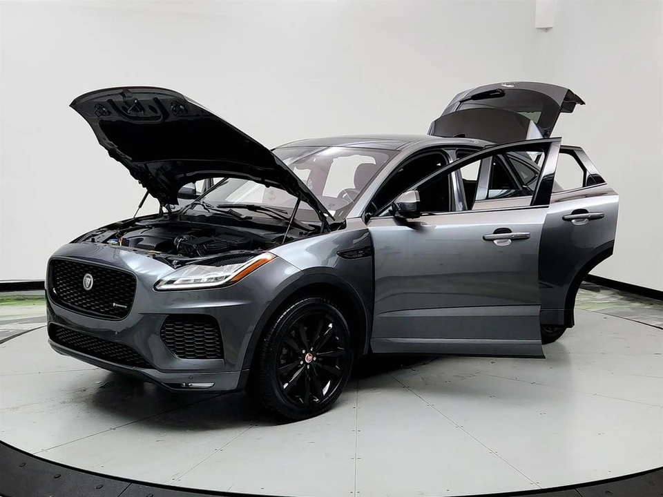 2018 Jaguar E-Pace - Image 9 of 12