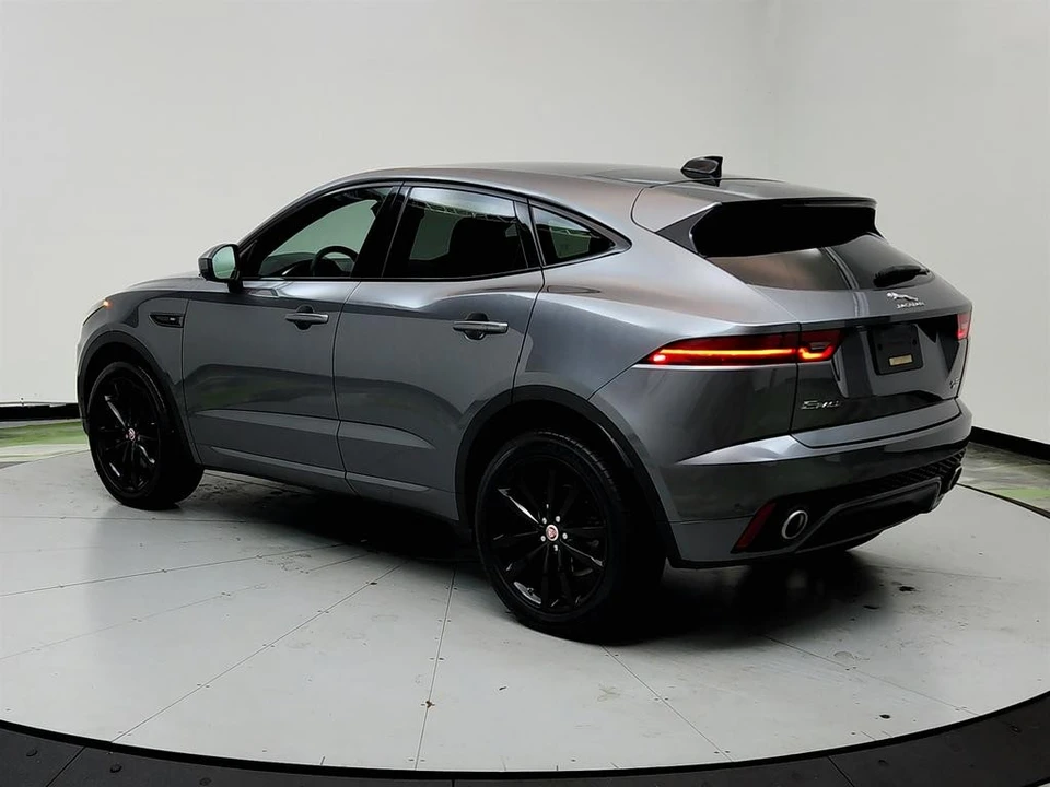 2018 Jaguar E-Pace - Image 7 of 12