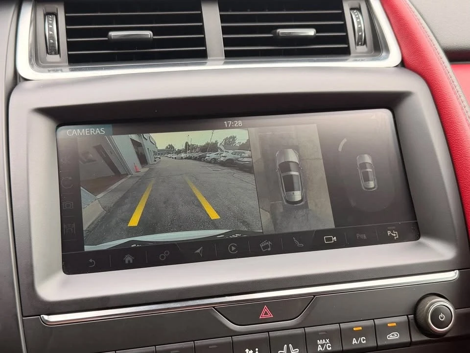 2018 Jaguar E-Pace - Image 14 of 20