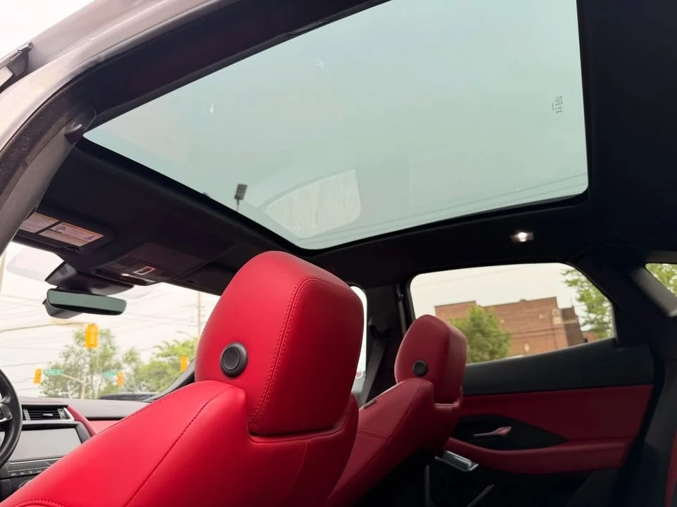 2018 Jaguar E-Pace - Image 4 of 20