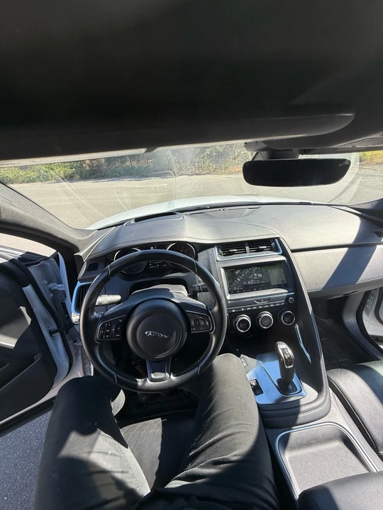 2018 Jaguar Replica - Image 13 of 21