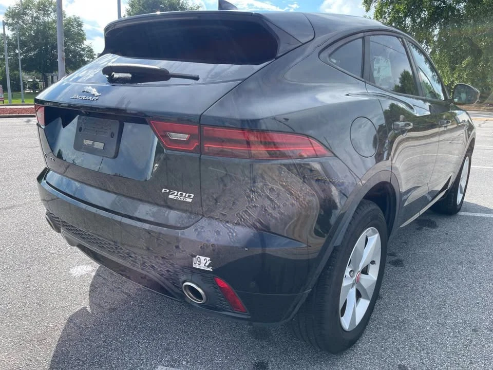 2018 Jaguar E-Pace - Image 4 of 15
