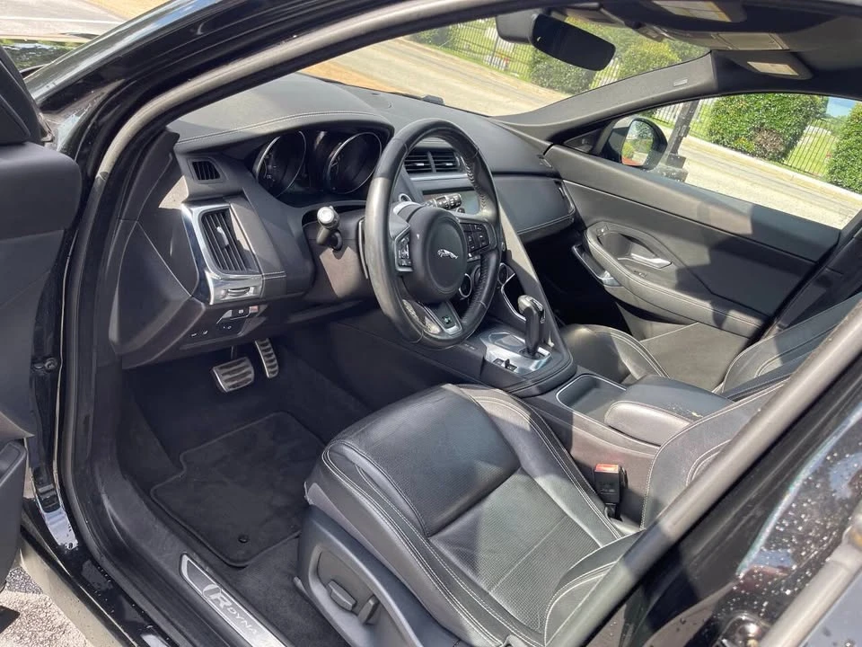 2018 Jaguar E-Pace - Image 7 of 15