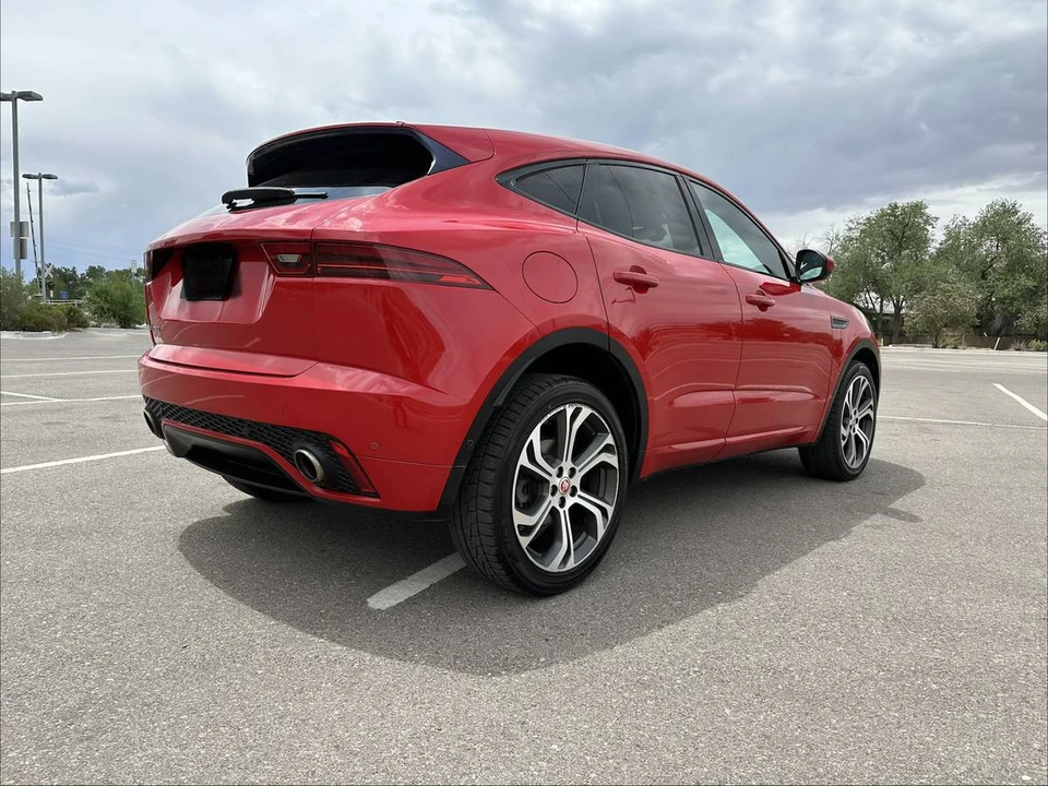 2018 Jaguar E-Pace - Image 4 of 15
