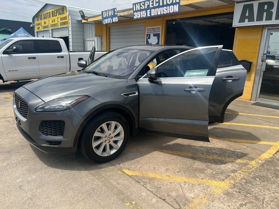 2018 Jaguar E-Pace - Image 9 of 20