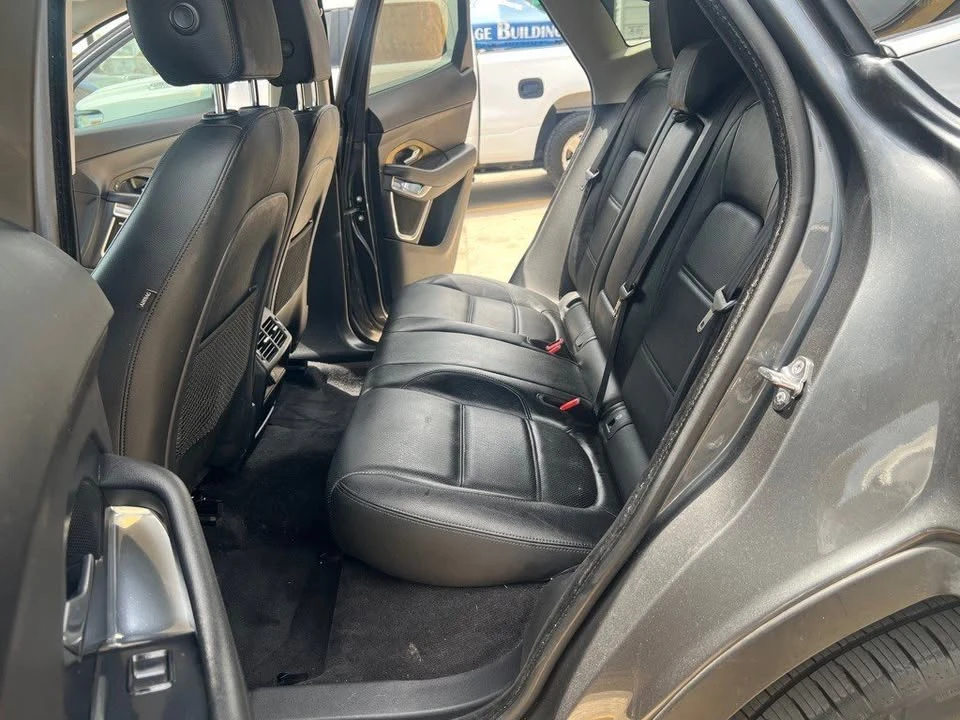 2018 Jaguar E-Pace - Image 14 of 20
